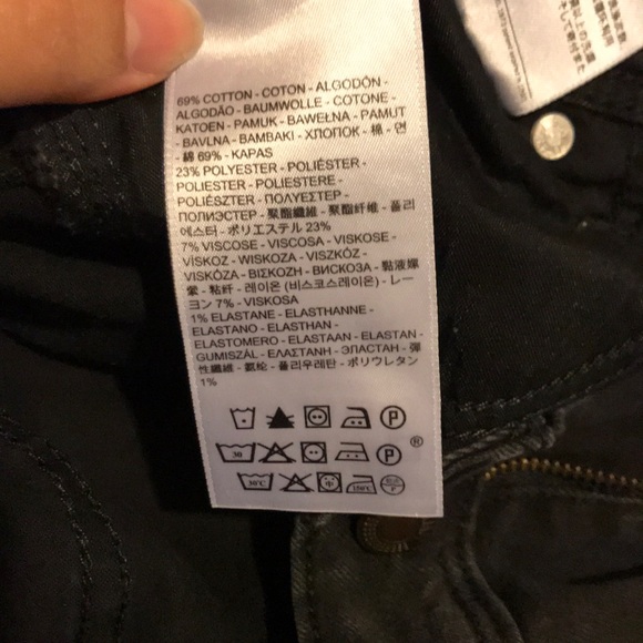 Levi’s - Picture 4 of 5